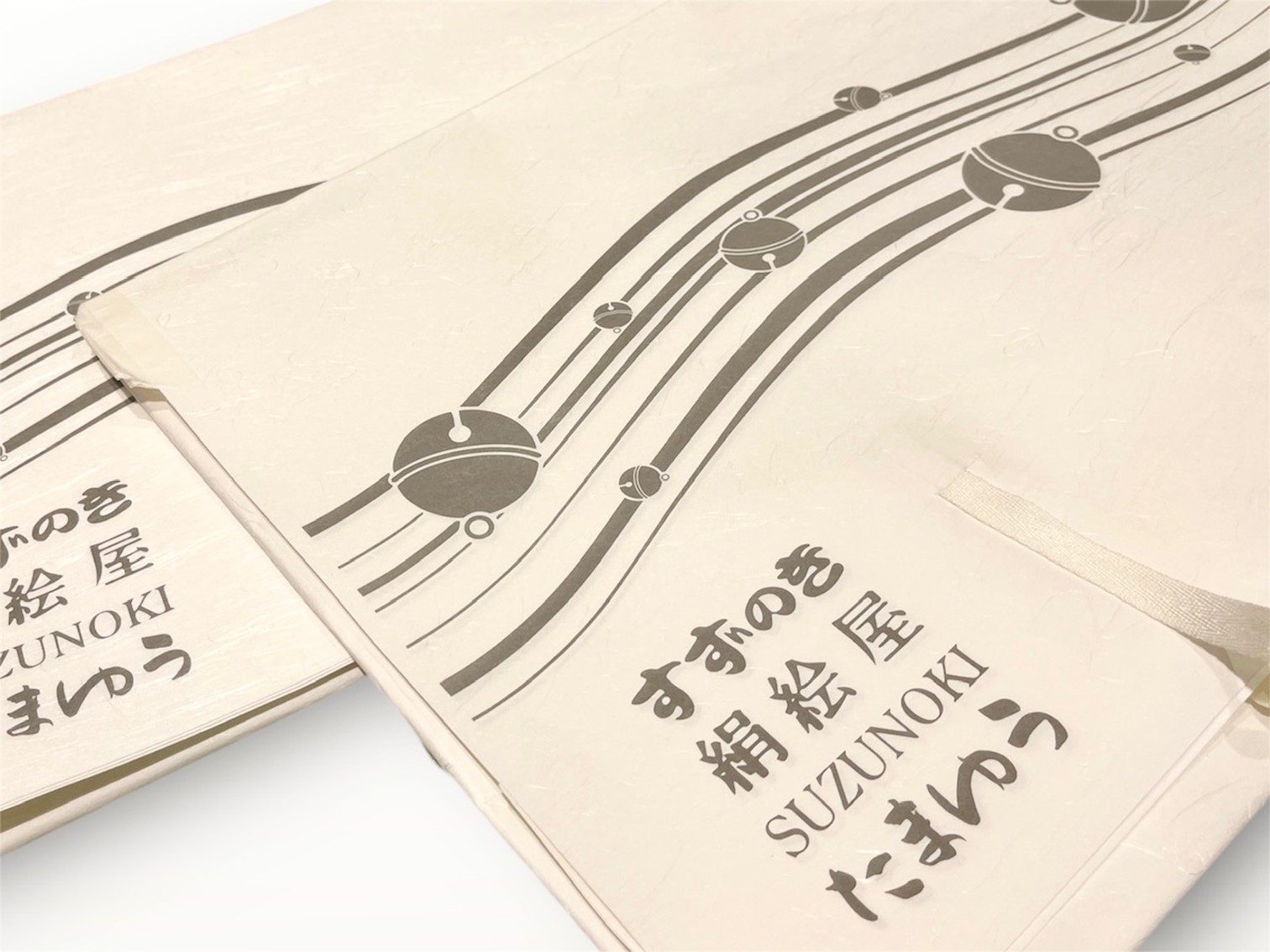 すずのき　たとう紙